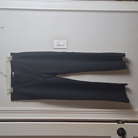 Betabrand-Classic Dress Pant Yoga Pant Bootcut in Black-Size Petite Large - Picture 7 of 17